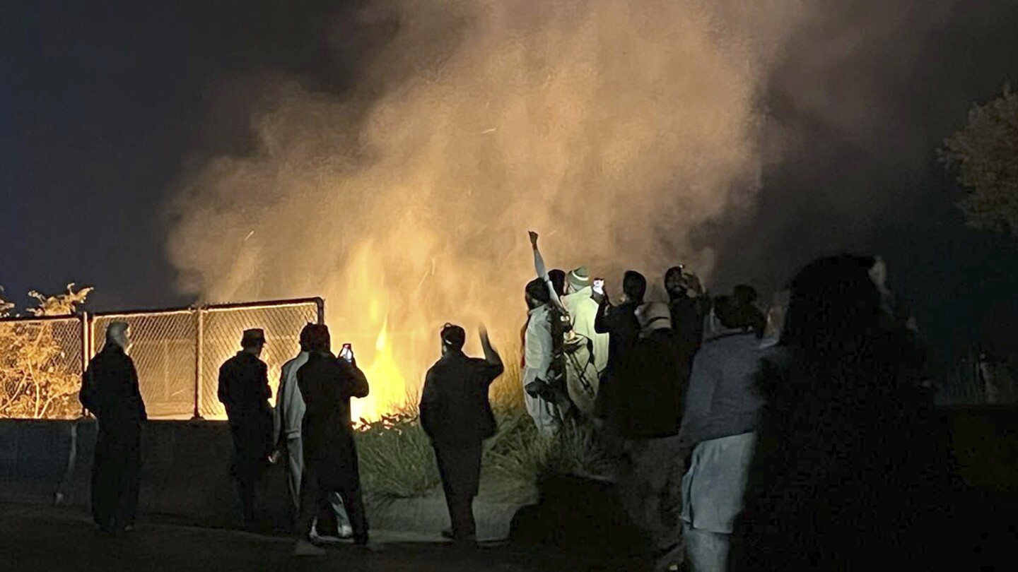 imran-khan-protests-pakistan-capital