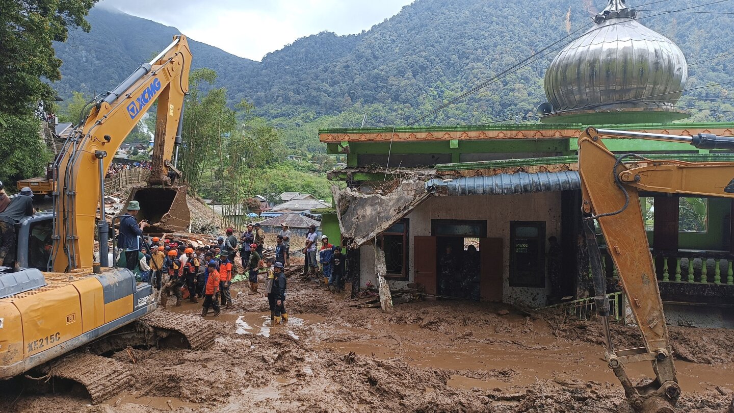 sumatra-landslides-floods