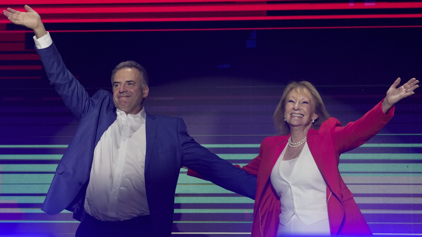 uruguay-yamandu-orsi-president