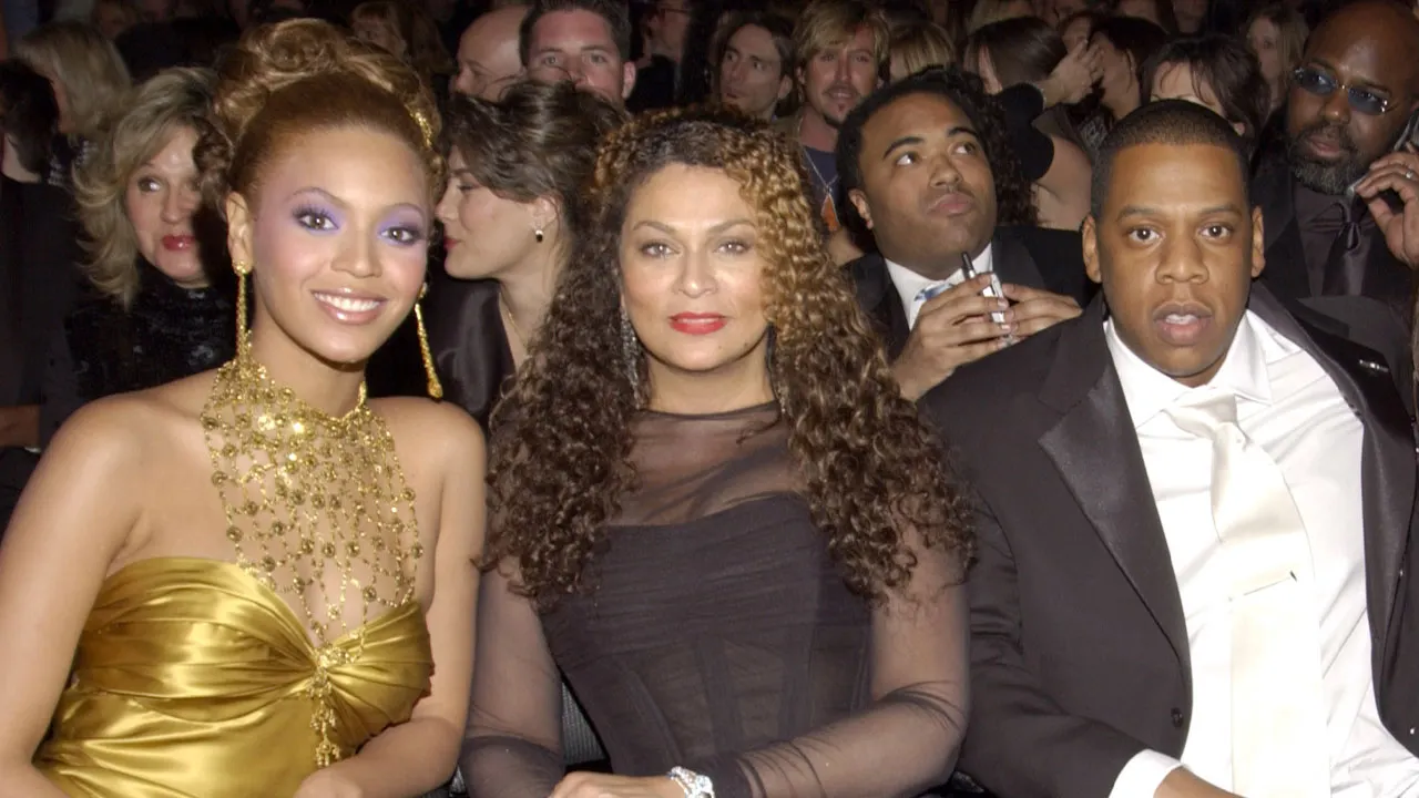 beyonce-hacking-claims-social-media