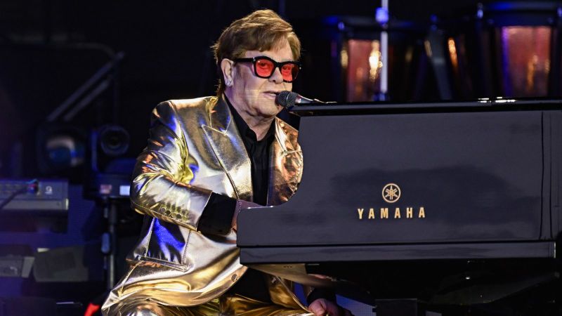 elton-john-vision-loss