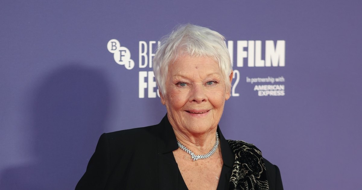 judi-dench-pet-parrot
