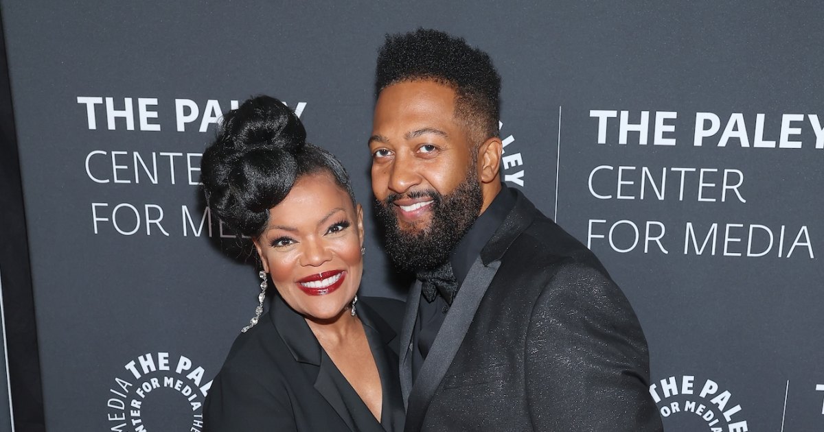yvette-nicole-brown-marriage-anthony-davis