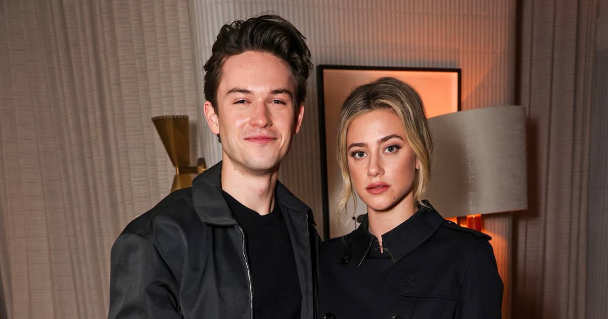 lili-reinhart-boyfriend-support