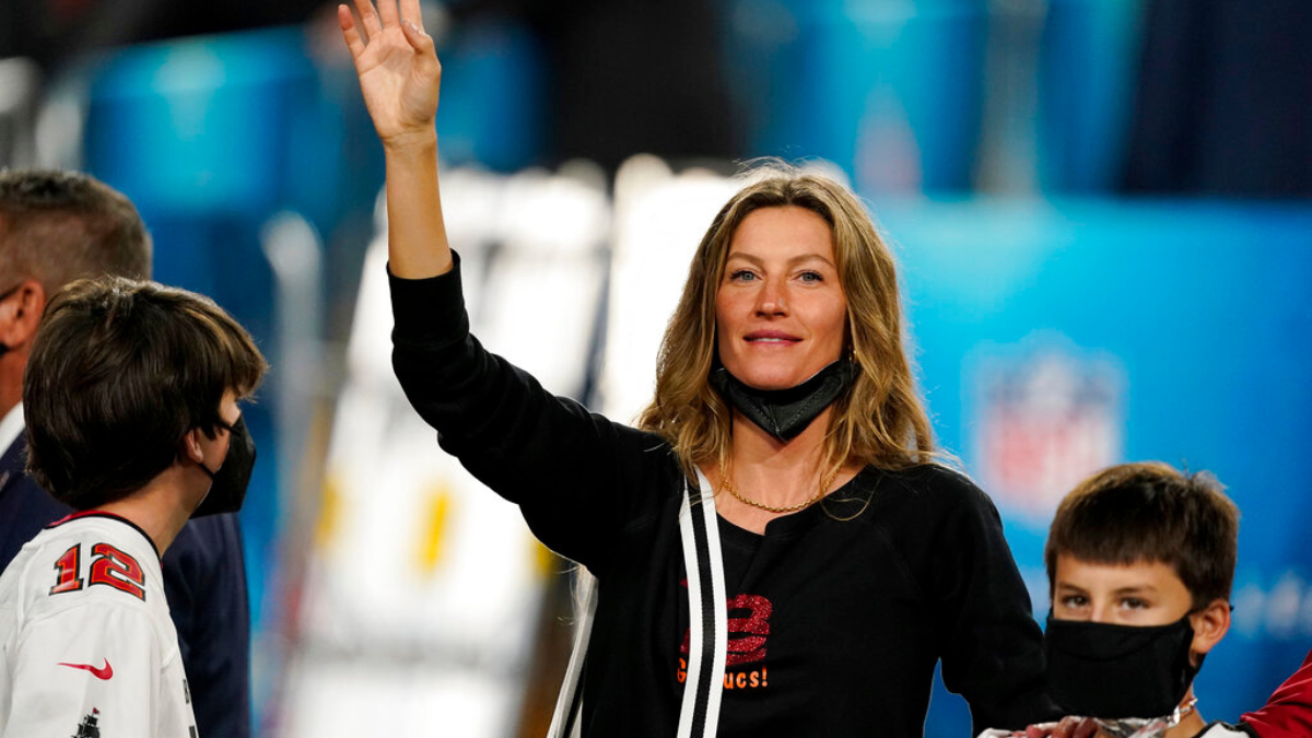 gisele-bundchen-baby-announcement