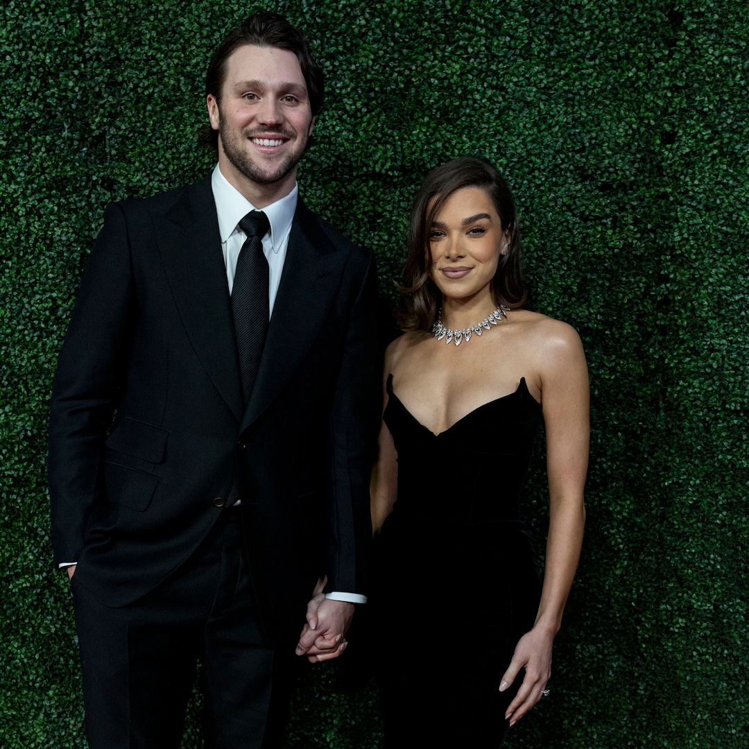 hailee-steinfeld-romance-privacy