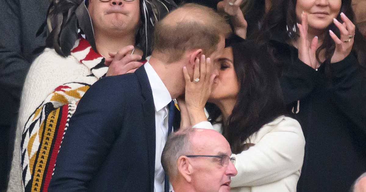 royal-photographer-harry-meghan-pda