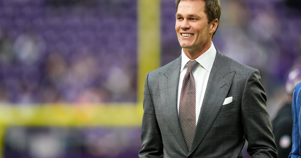 tom-brady-vivian-brady-forever-valentine