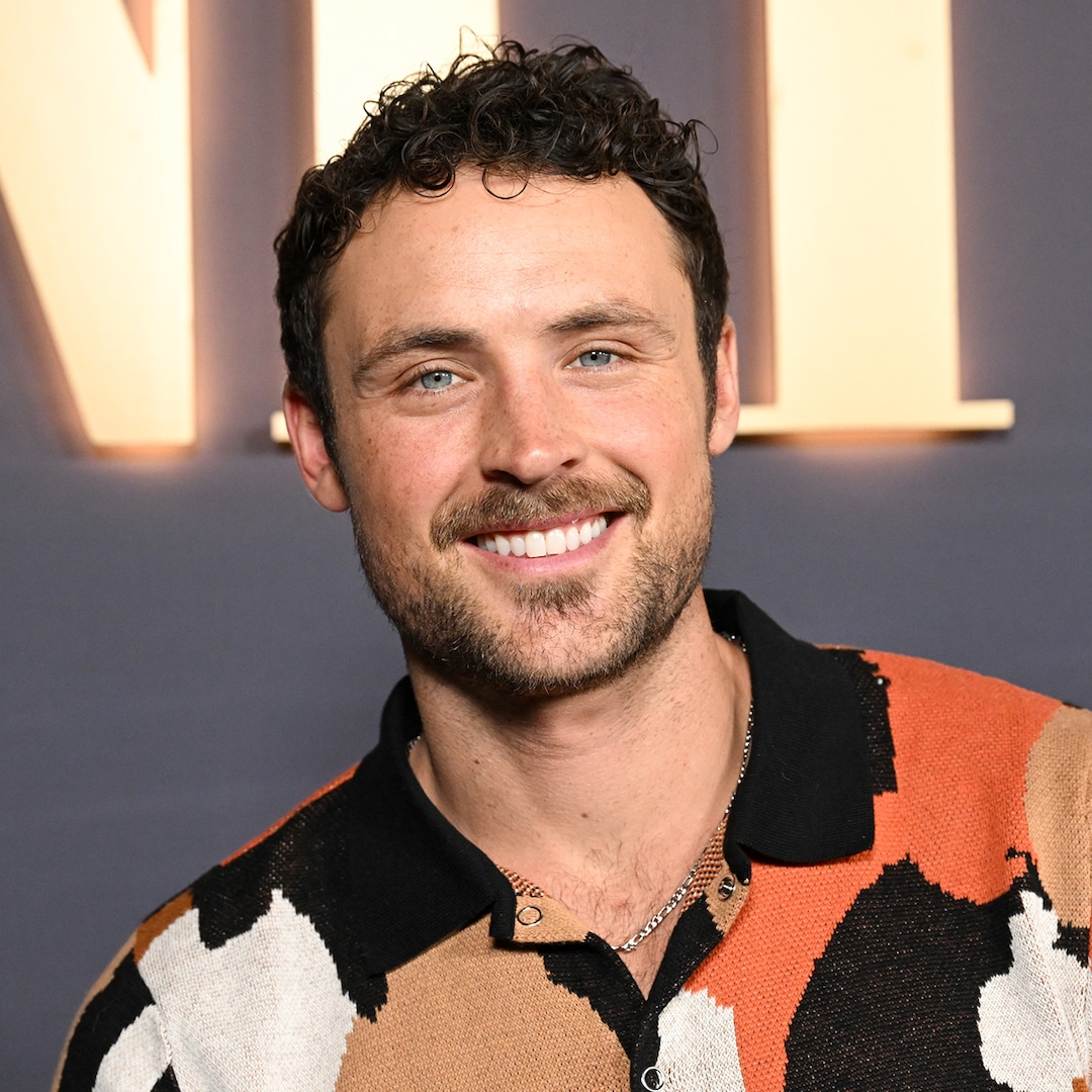 dylan-efron-viral-thirst-traps