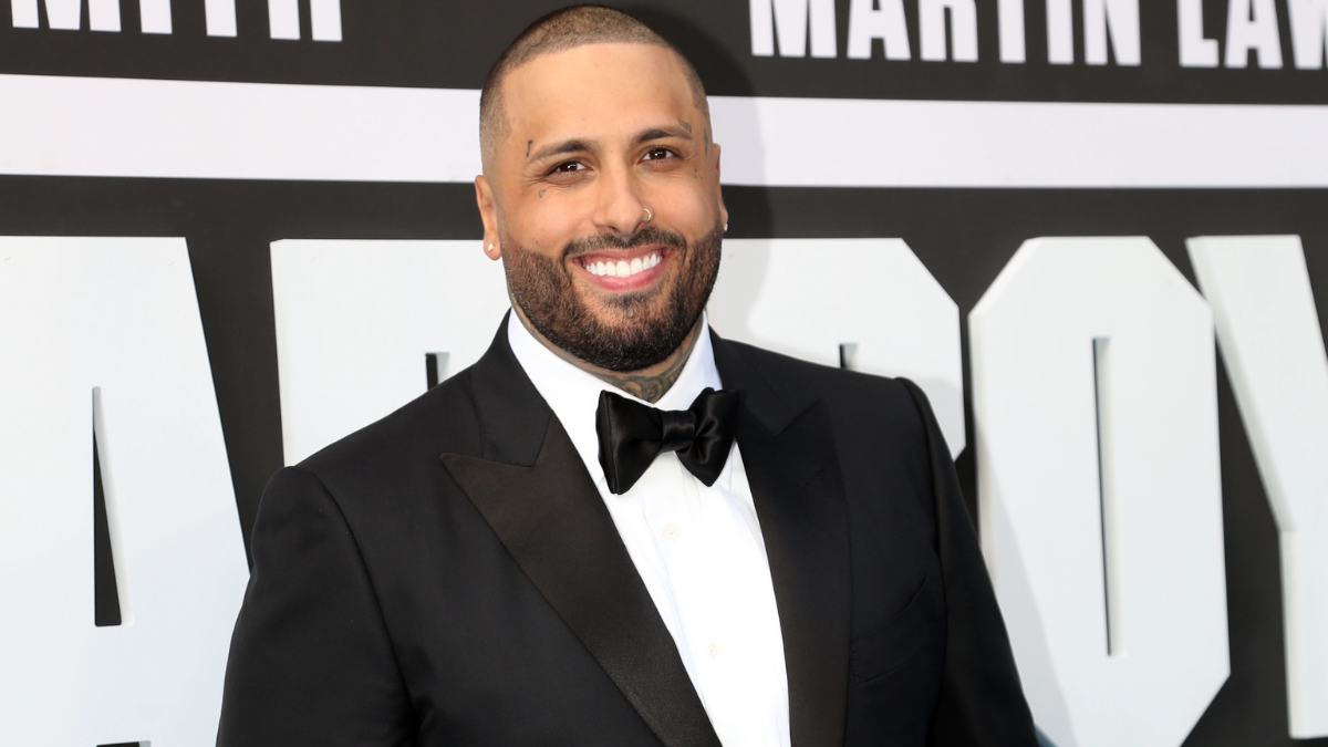 nicky-jam-luxurious-gift