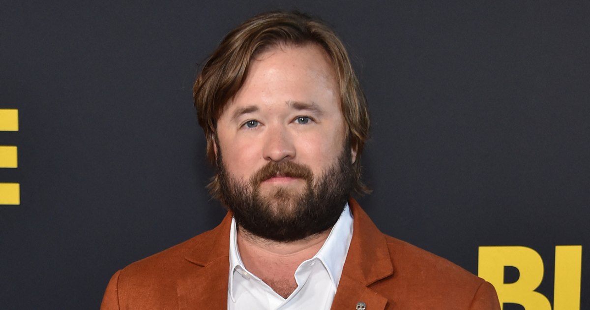 haley-joel-osment-public-intoxication