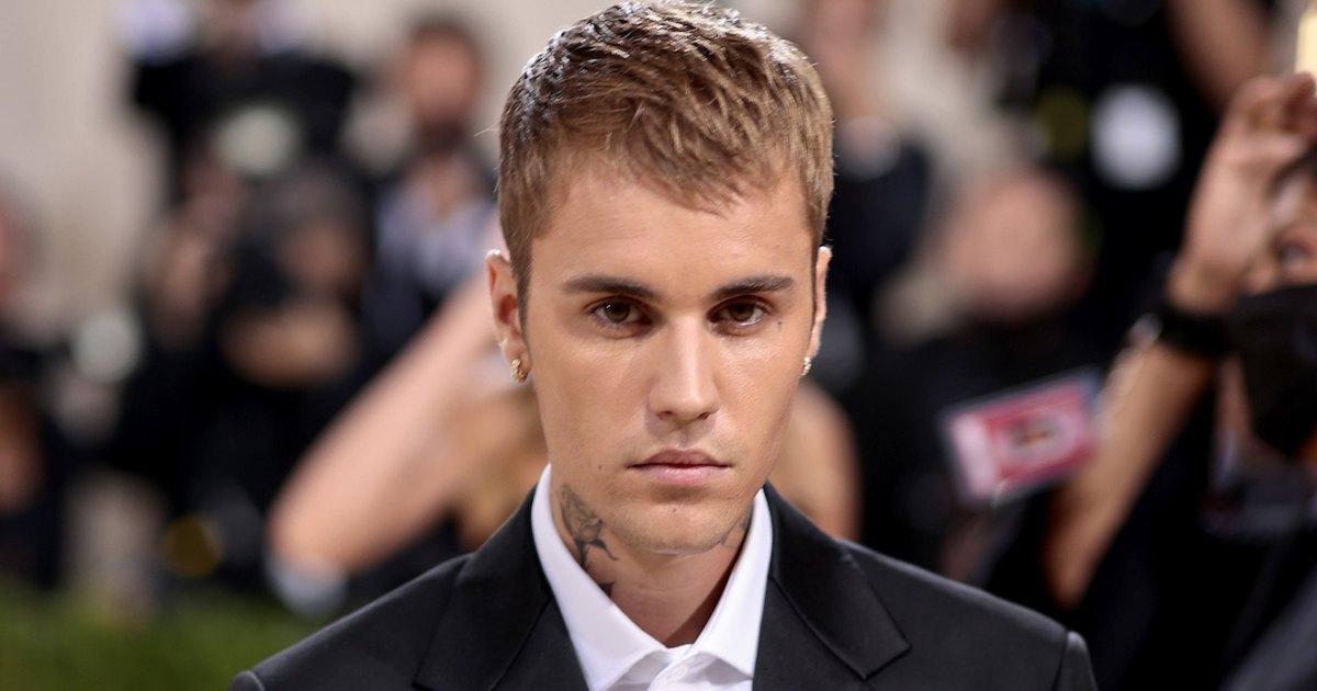 justin-bieber-sexyy-red-kiss