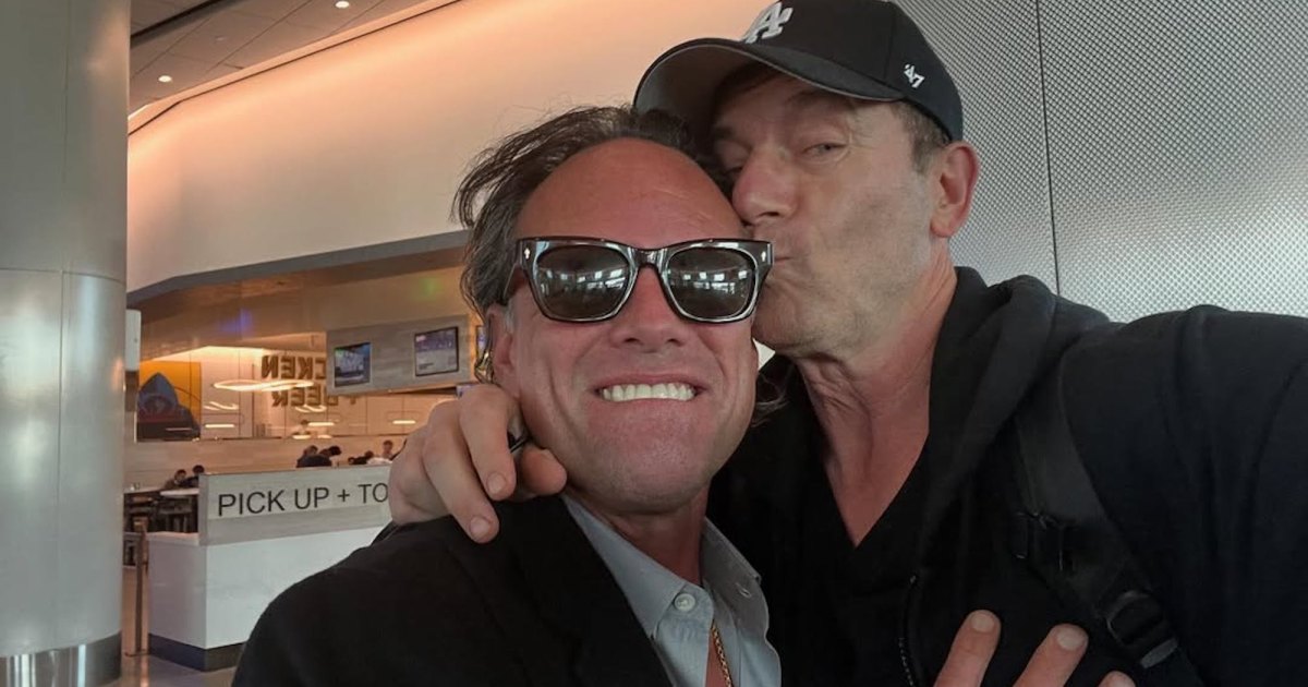 jason-isaacs-walton-goggins-feud-rumors