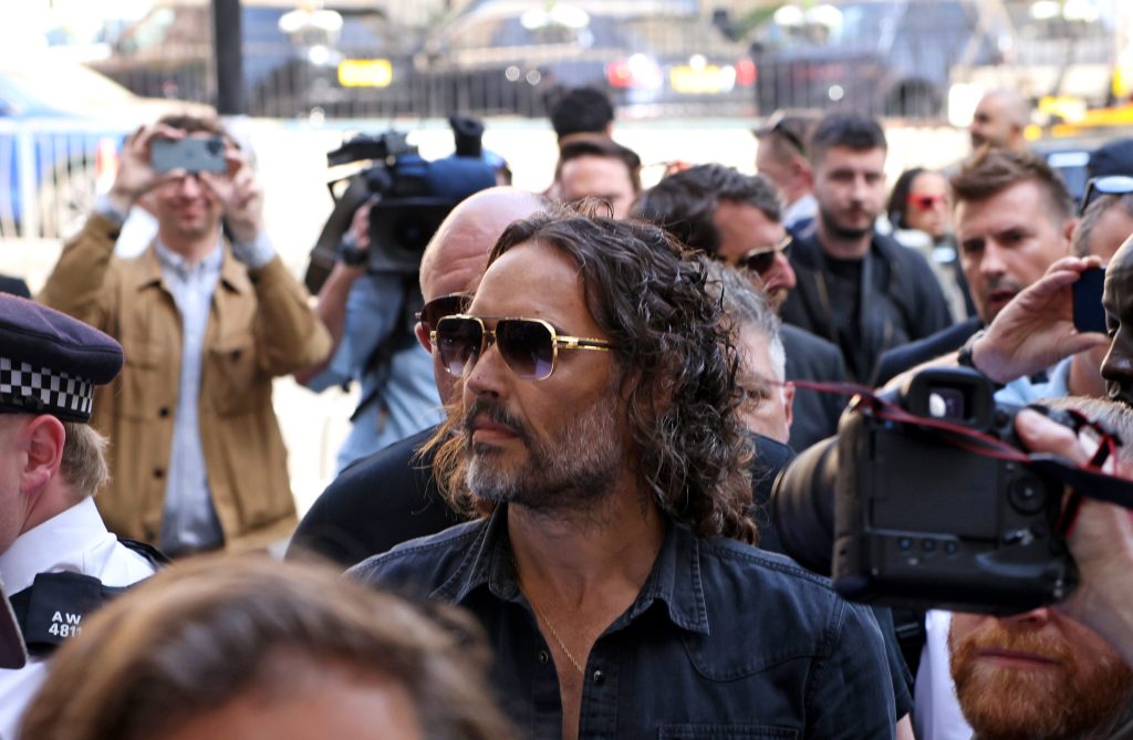 russell-brand-court-appearance