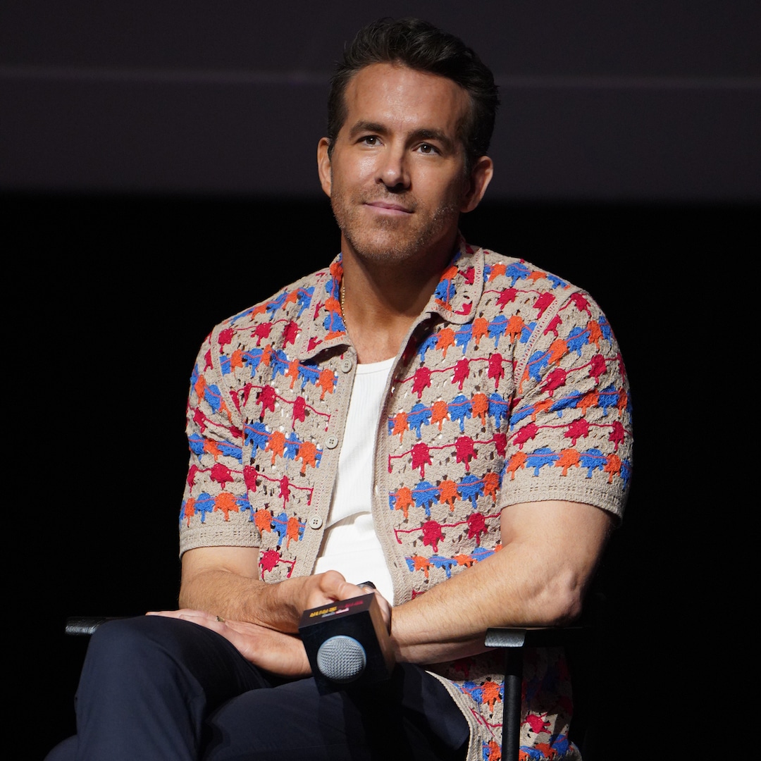 ryan-reynolds-travis-kelce-instagram