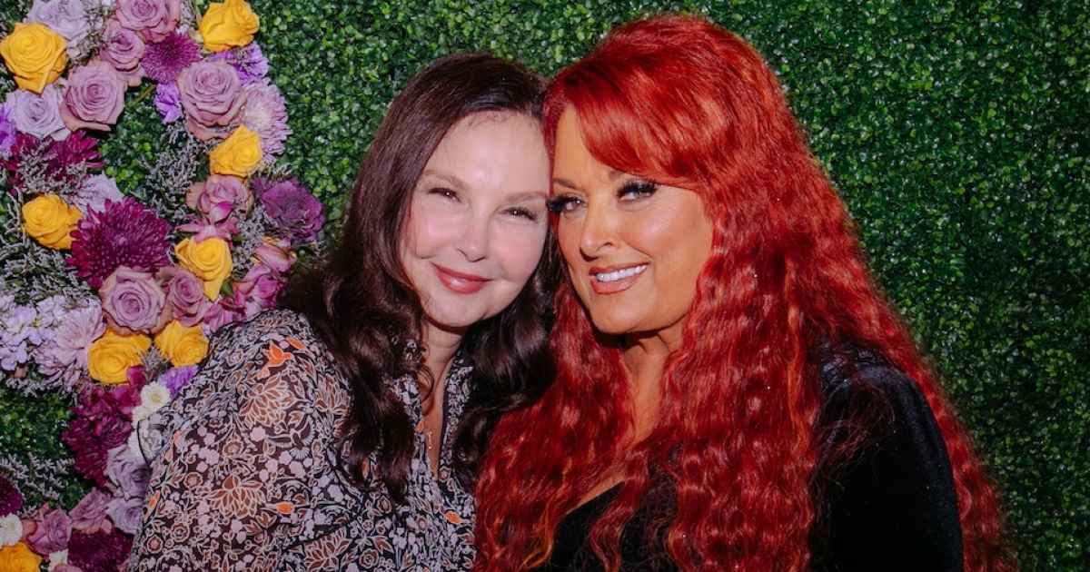 wynonna-judd-ashley-judd-relationship