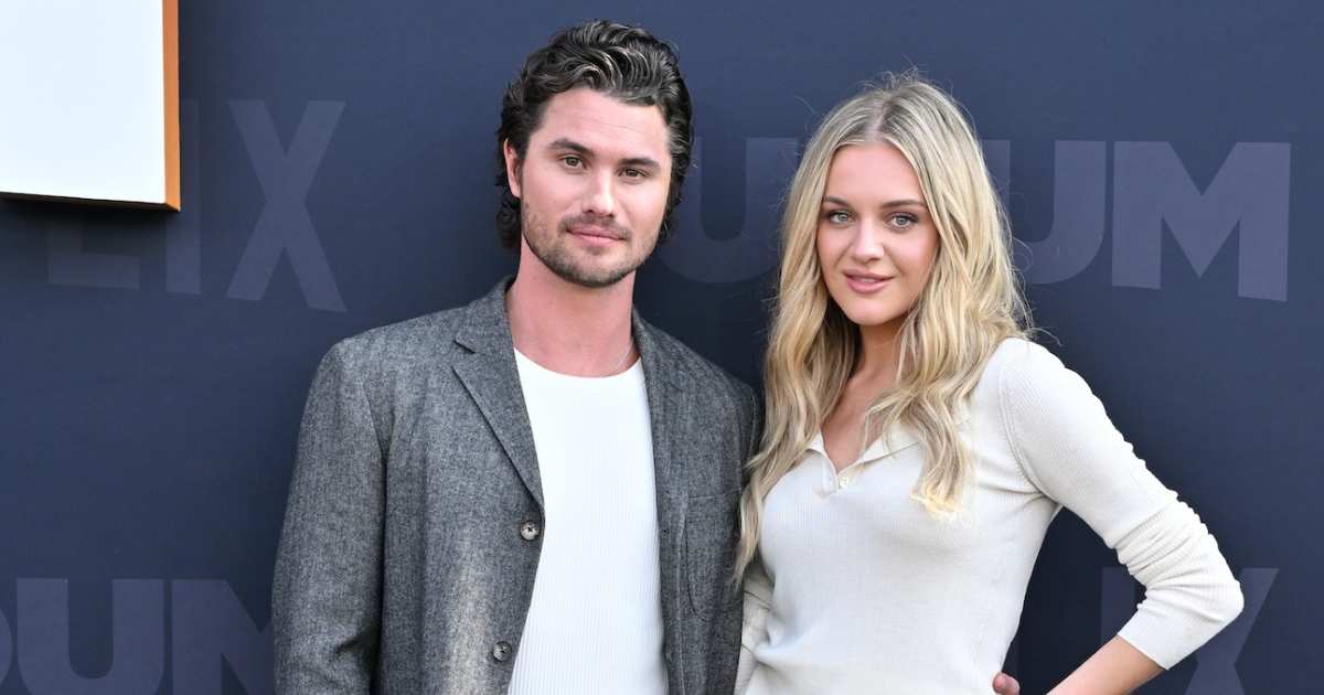 chase-stokes-kelsea-ballerini-dog-cancer