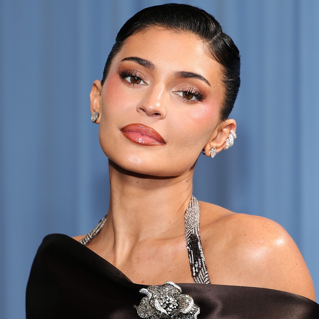 kylie-jenner-birthday-bikini-photos